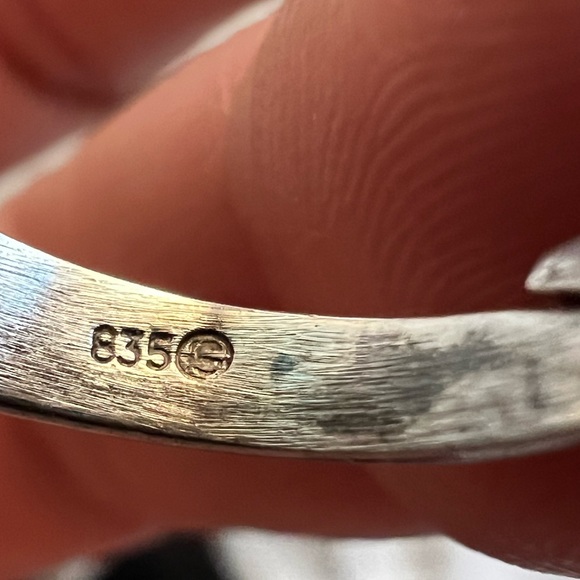 Silver and Jade ring - Picture 10 of 11